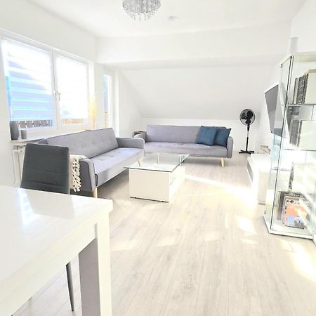Schoene 3-Zimmer Wohnung In Hemelingen BRE Esterno foto