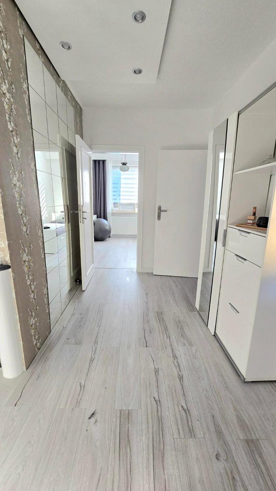 Schoene 3-Zimmer Wohnung In Hemelingen BRE Esterno foto
