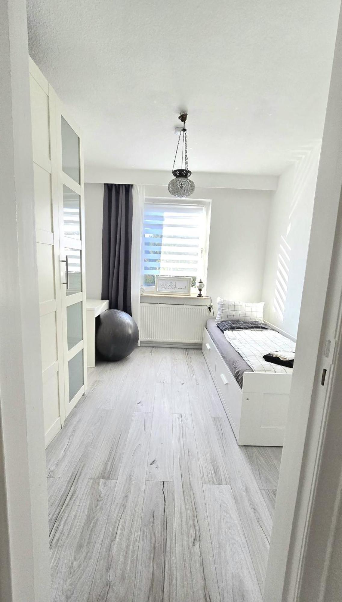 Schoene 3-Zimmer Wohnung In Hemelingen BRE Esterno foto