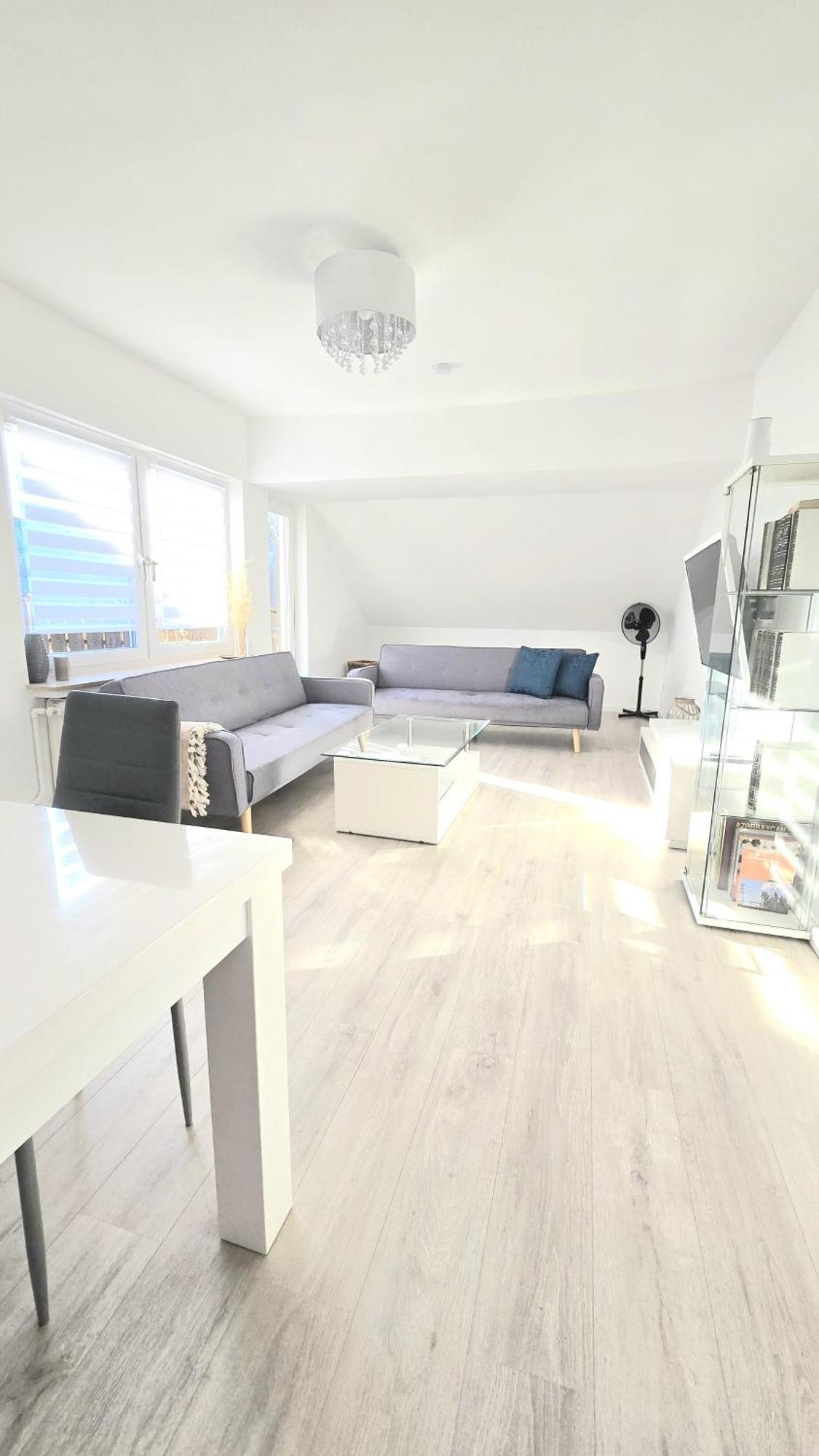 Schoene 3-Zimmer Wohnung In Hemelingen BRE Esterno foto